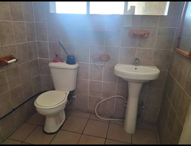 2 BEDROOM PROPERTY TO RENT IN VANDERBIJLPARK SE 1